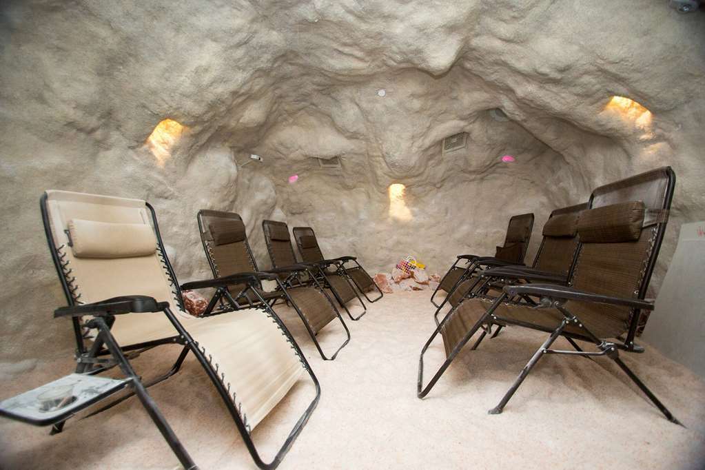 Traditions & Spa, Ascend Collection Johnson City